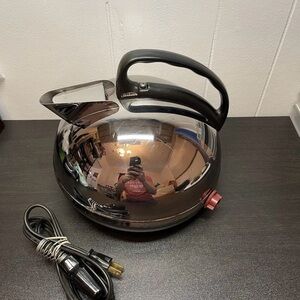 Vintage MCM Sunbeam Electric Kettle - Chrome - Made in Canada - 1500W
